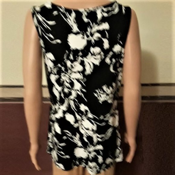 Croft & Barrow Black/White Floral Sleeveless Cowl Neckline Top Size S NWOT - Picture 4 of 6